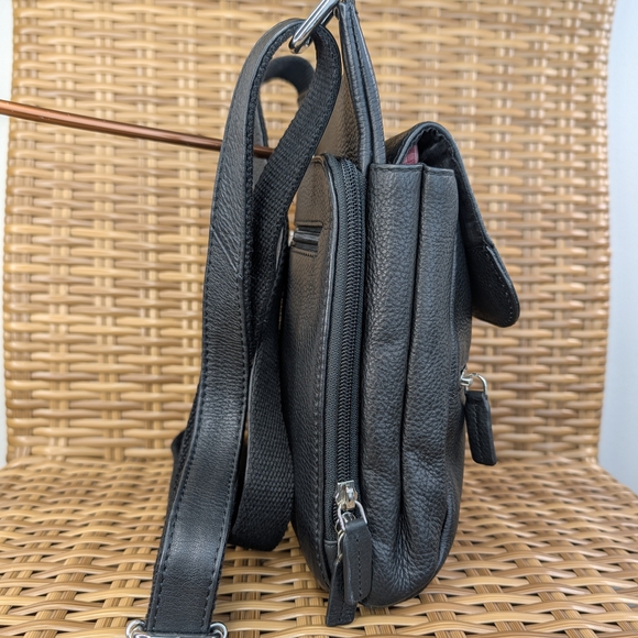 Jack Georges Voyager Black Pebbled Leather Crossbody Shoulder Bag - Picture 5 of 13